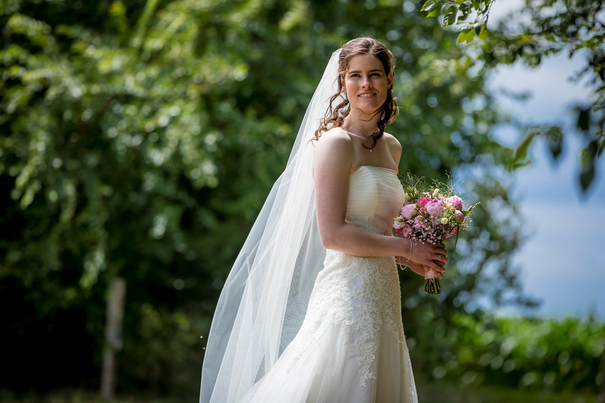3 Karin Keesmaat trouwfotograaf trouwen bronckhorsthoeve.jpg