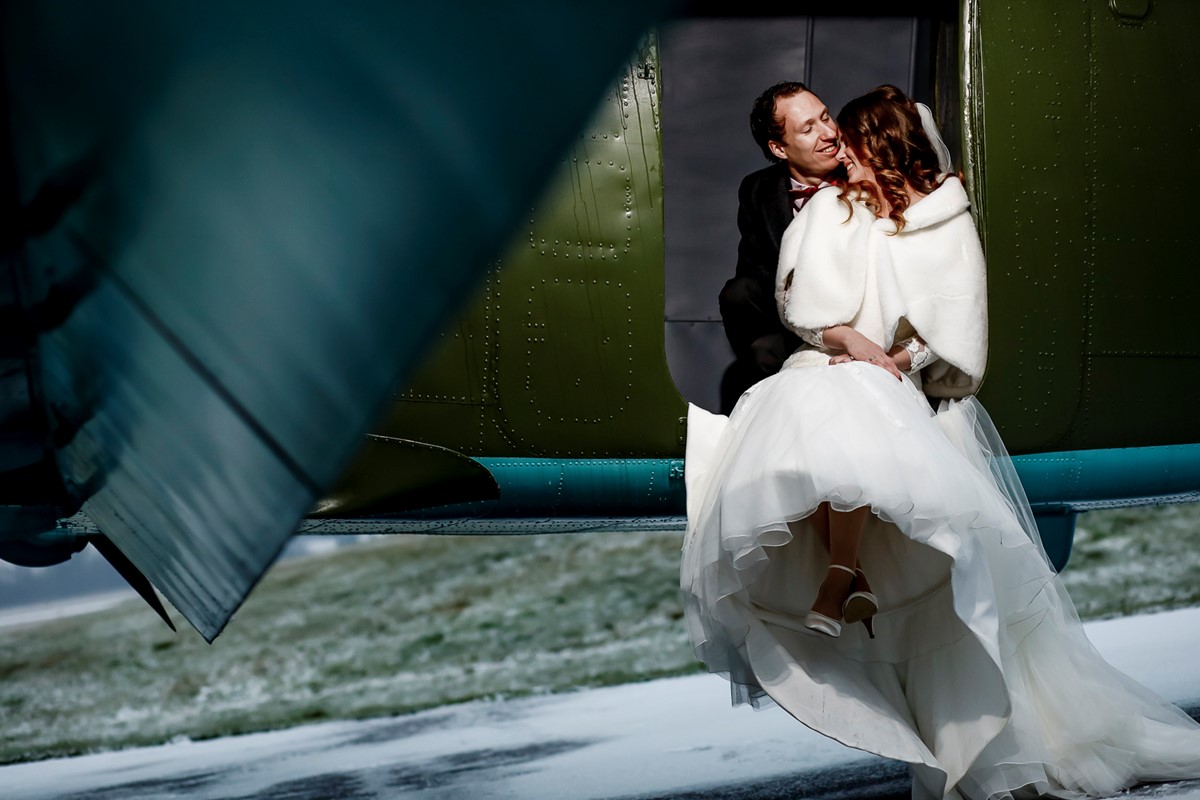 6 Karin Keesmaat trouwfotograaf  winterwedding teuge skydeck kijk-kunst fotografie_M4_7839.jpg